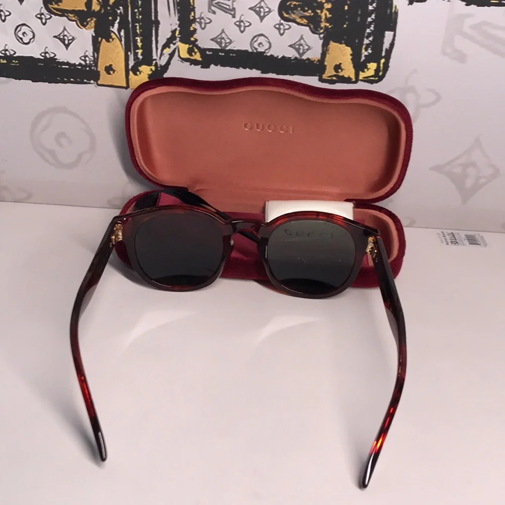 New Authentic Gucci Brown Sunglasses GG0825S 005